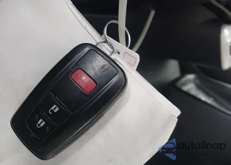 2016 Toyota Prius Two Eco z USA, uszkodzony, nr VIN JTDKARFU8G3005475